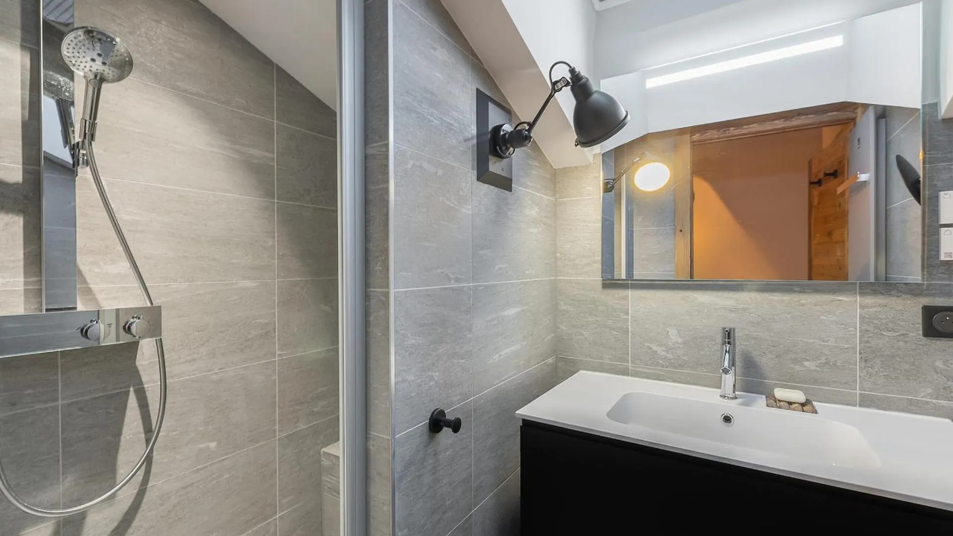 アパート Duplex Avec Espace Detente, Piscine Et 4 Chambres A Megeve - Fr-1-569-66 フランス