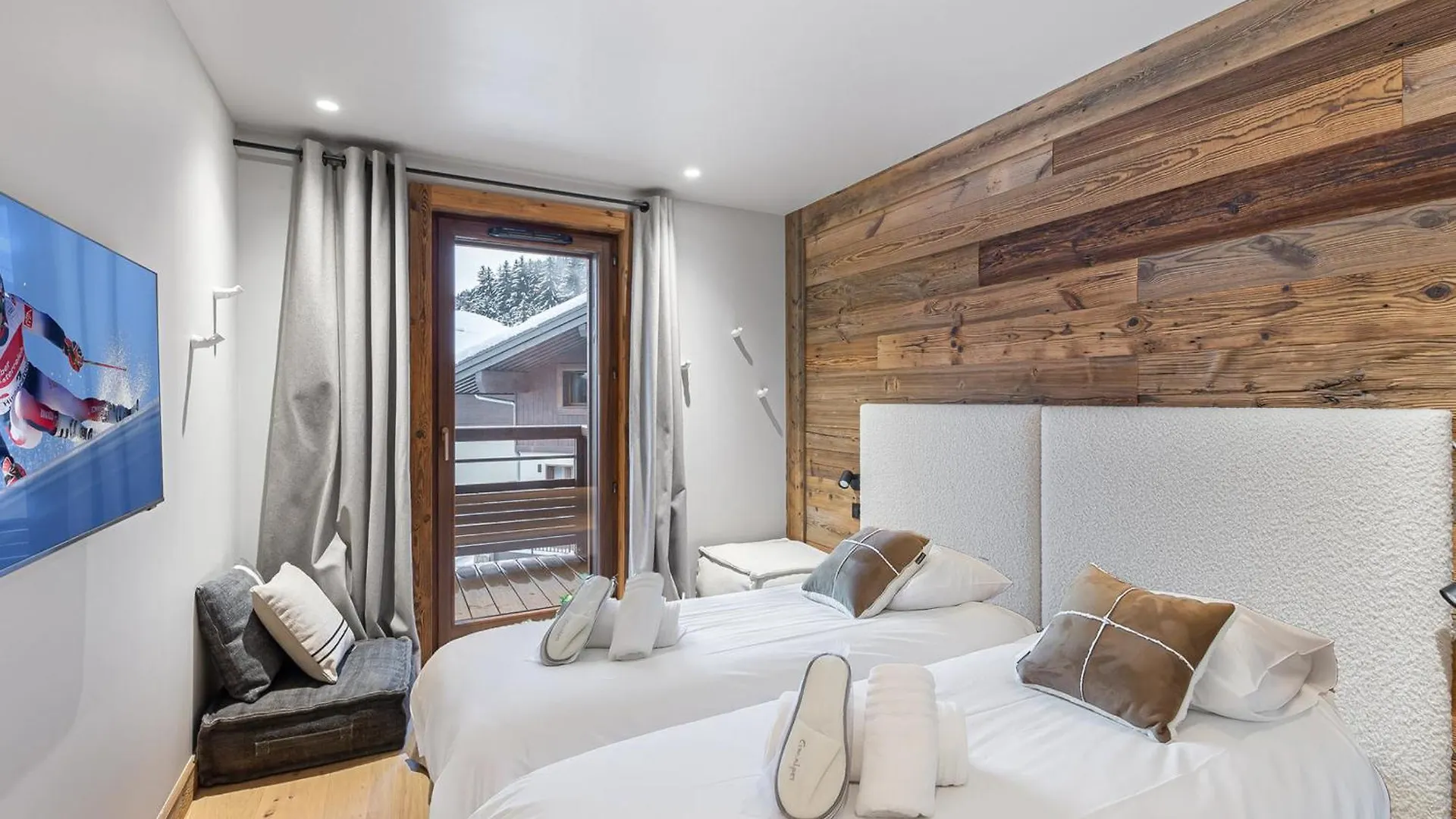 Duplex Avec Espace Detente, Piscine Et 4 Chambres A Megeve - Fr-1-569-66 フランス